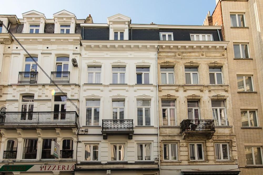 Urban Suites Brussels Eu Exterior photo